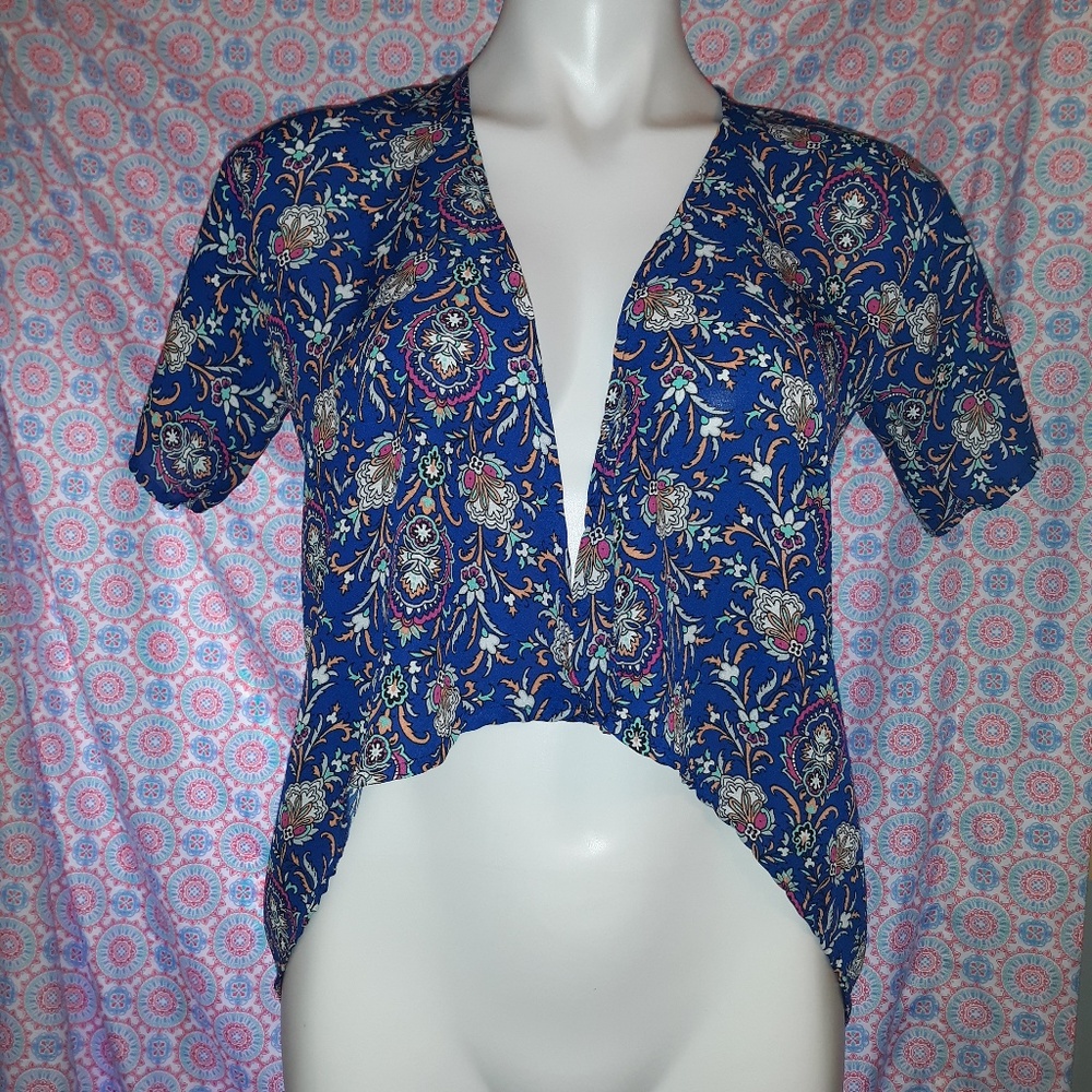 LuLaRoe Women's Sheer Floral Cover Up Shirt Size 2